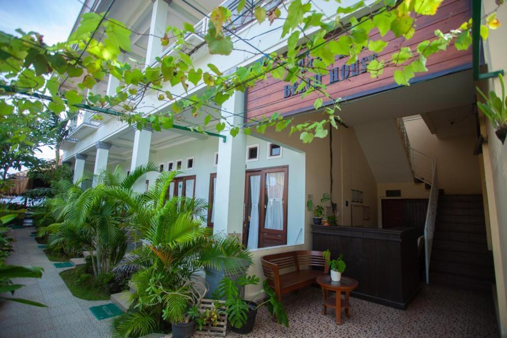 Mae Mae Beach House Batununggul Luaran gambar