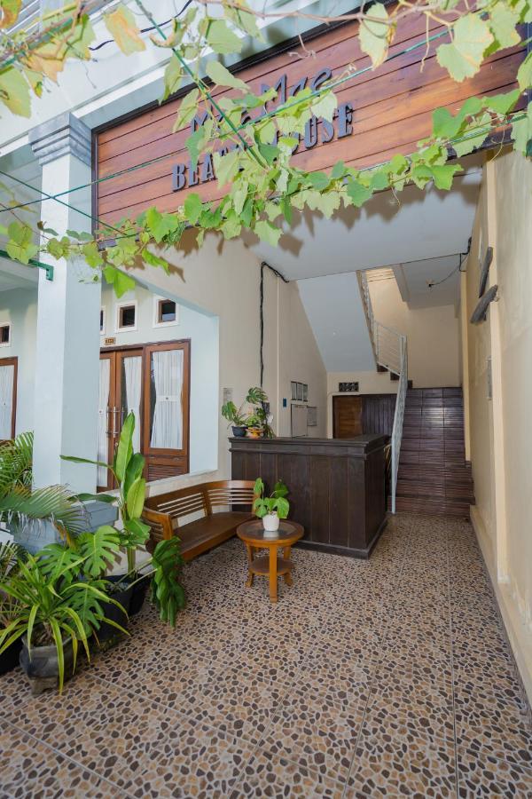 Mae Mae Beach House Batununggul Luaran gambar